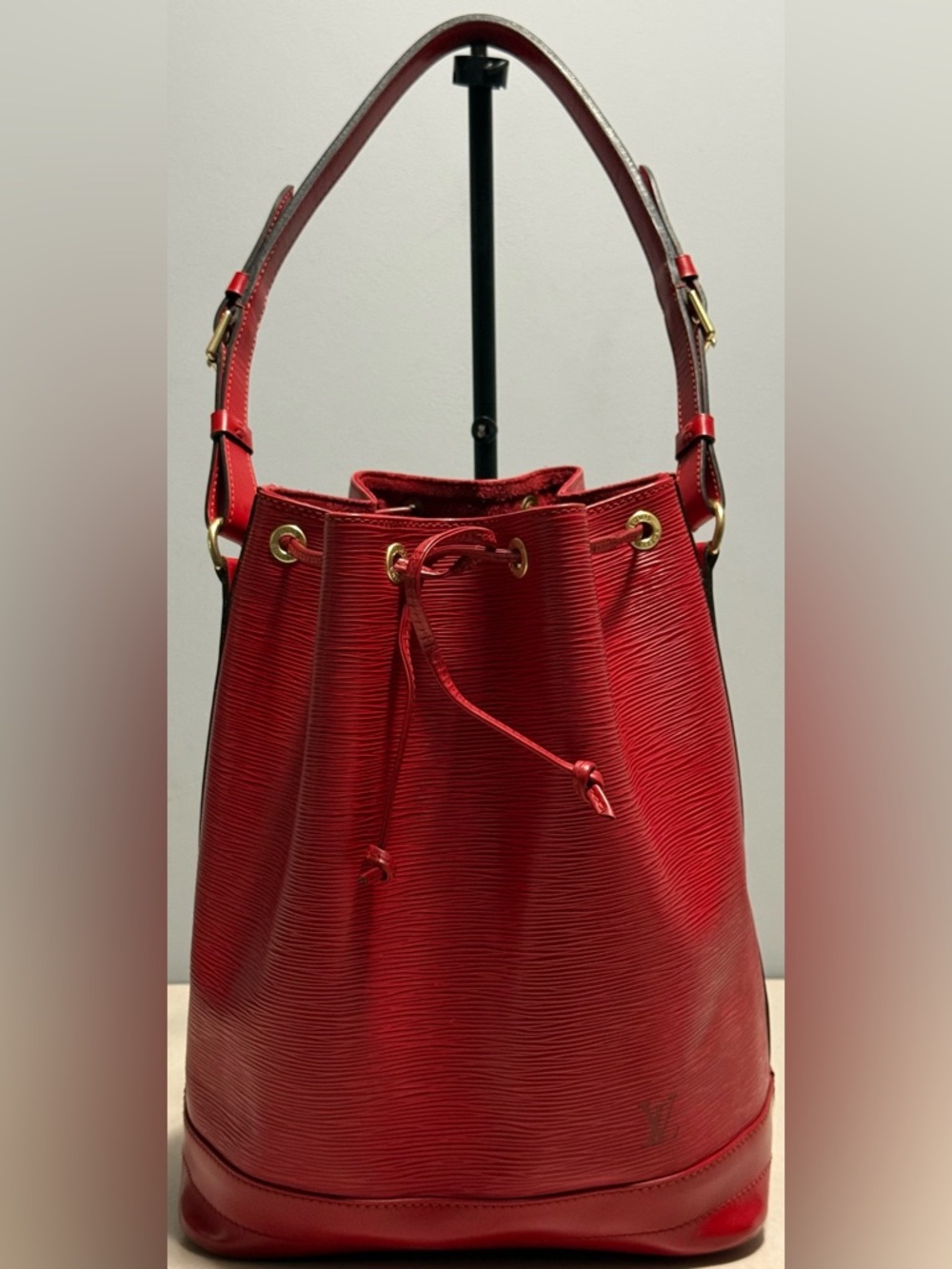 Louis Vuitton Vintage Noé GM Epi Leather